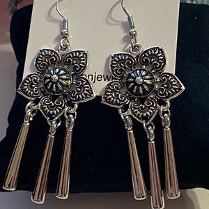 Iris Jewelry Windchime Earrings